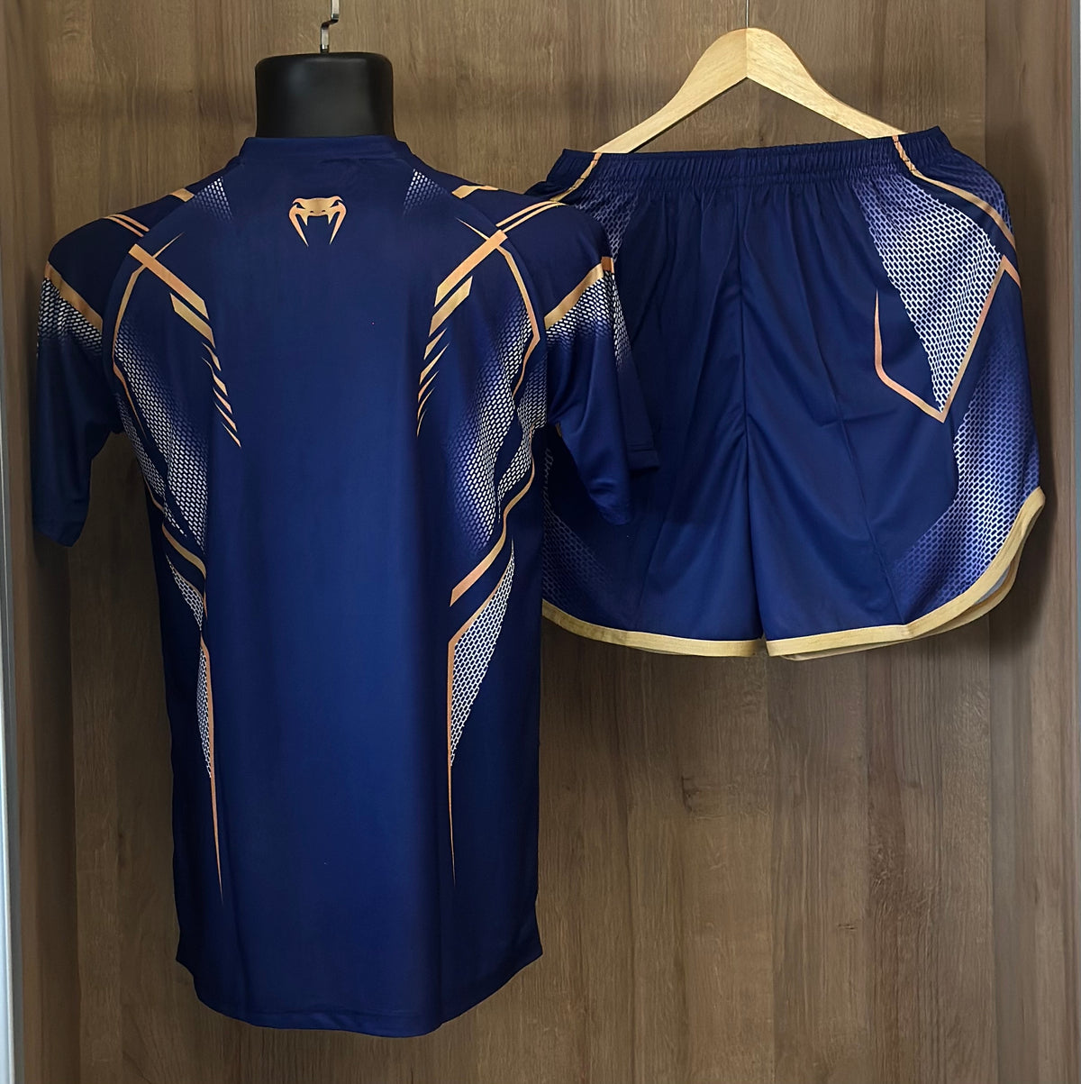 Ensemble Venum Performance (Maillot + Short) - Bleu/Or