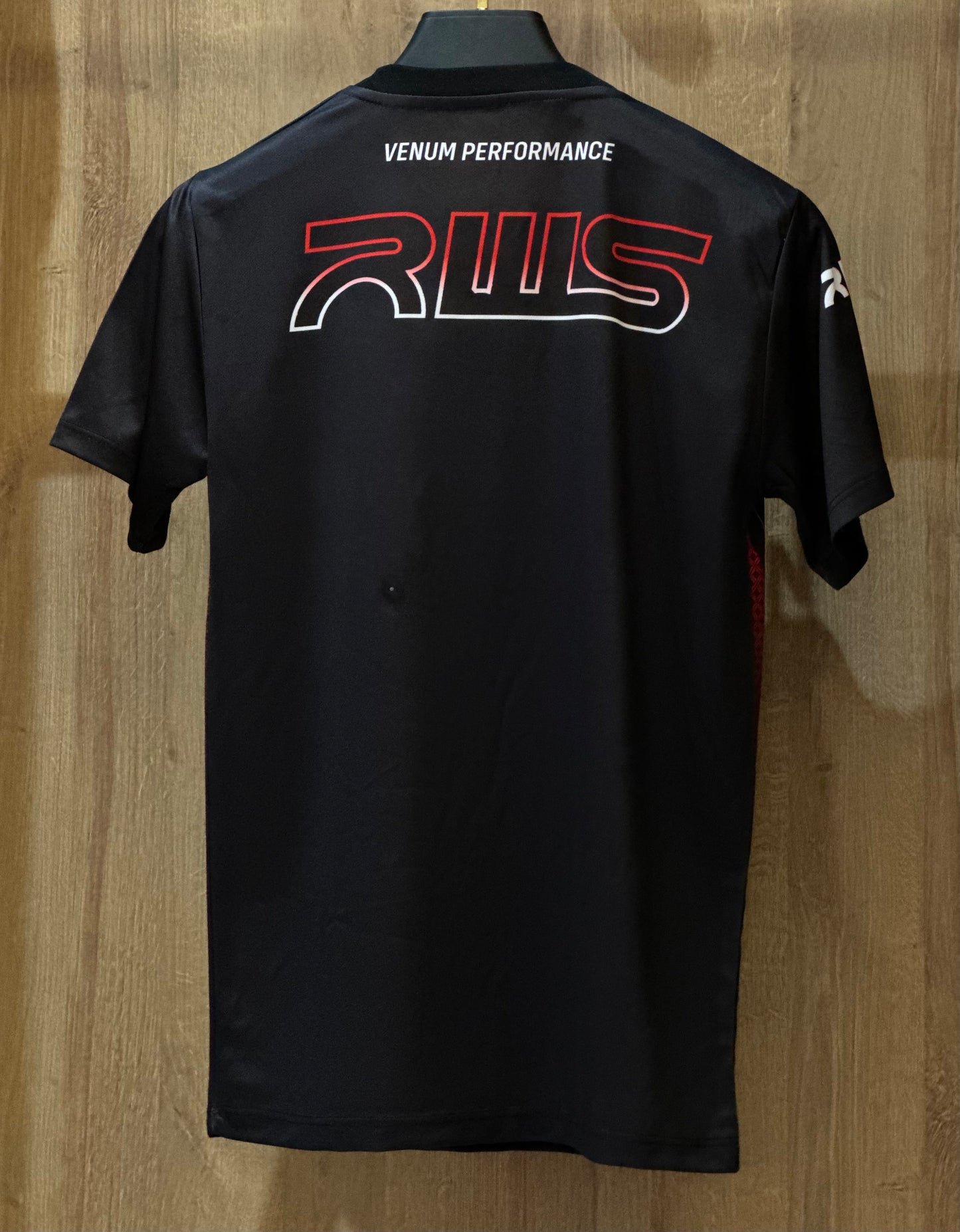 Venum Training Set – T-Shirt & Shorts (Red / Black)