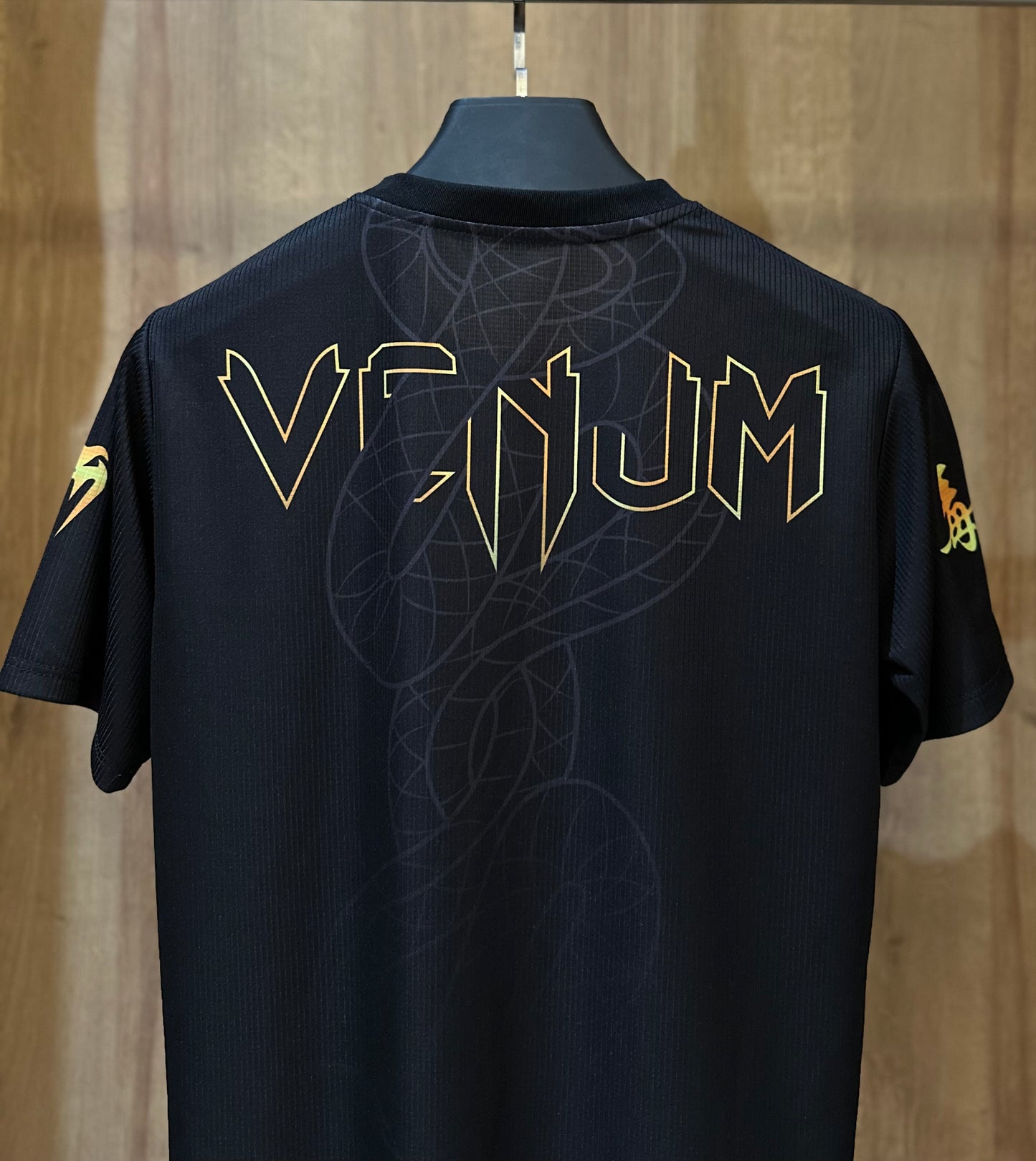 Atlas Kick – Venum Black & Gold Set