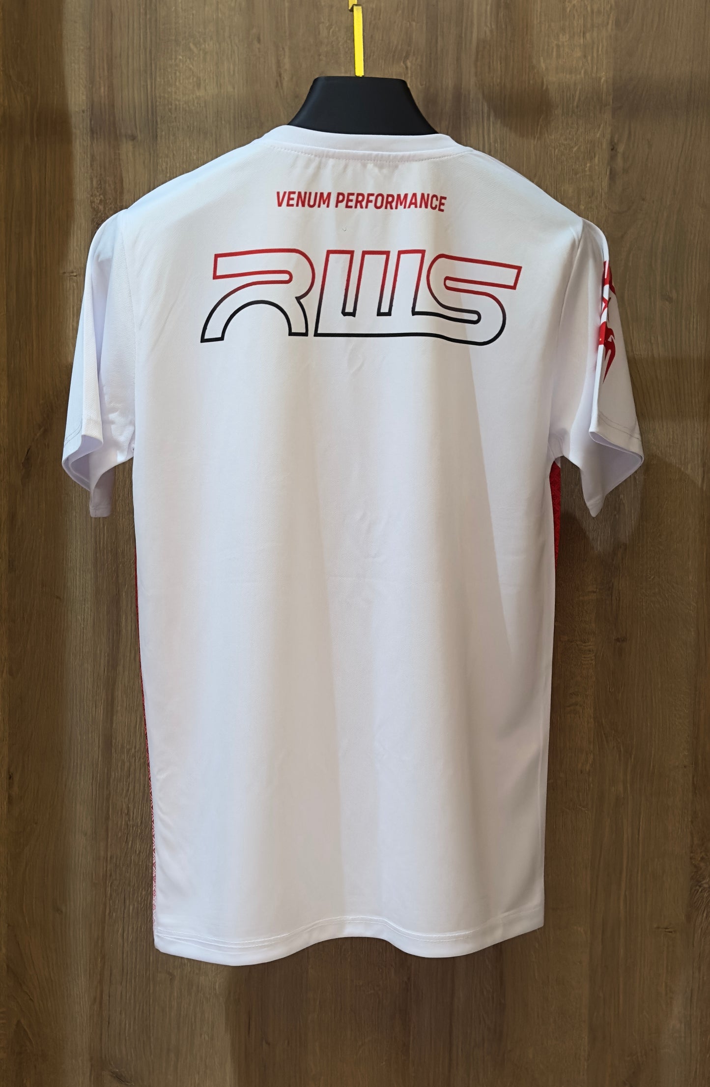 Venum Training Set – T-Shirt & Shorts (Red / White)