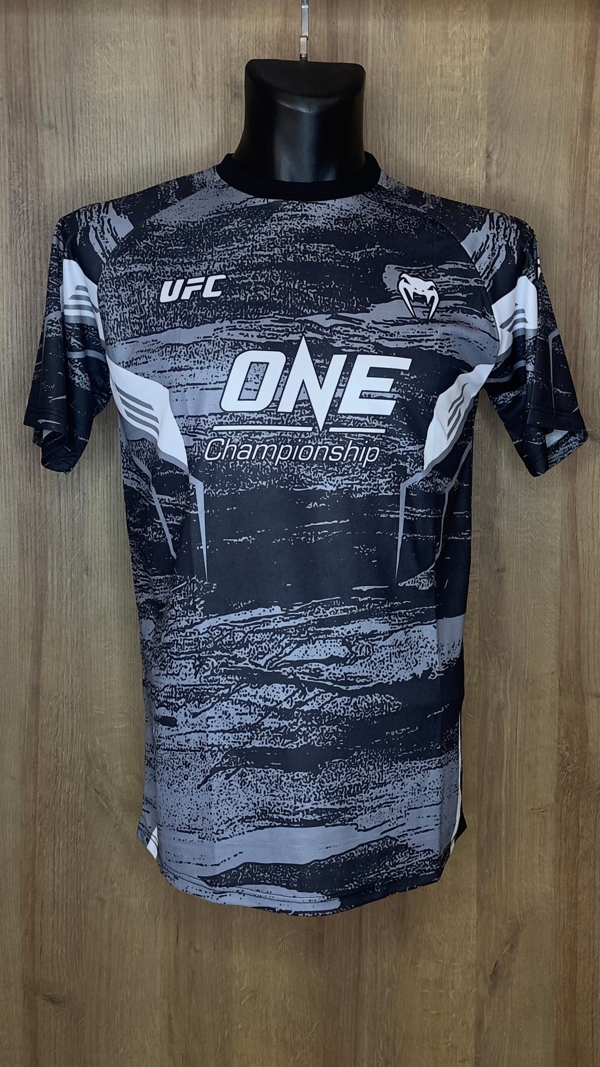 Ensemble Venum x ONE Championship (Maillot + Short) - Gris/Noir