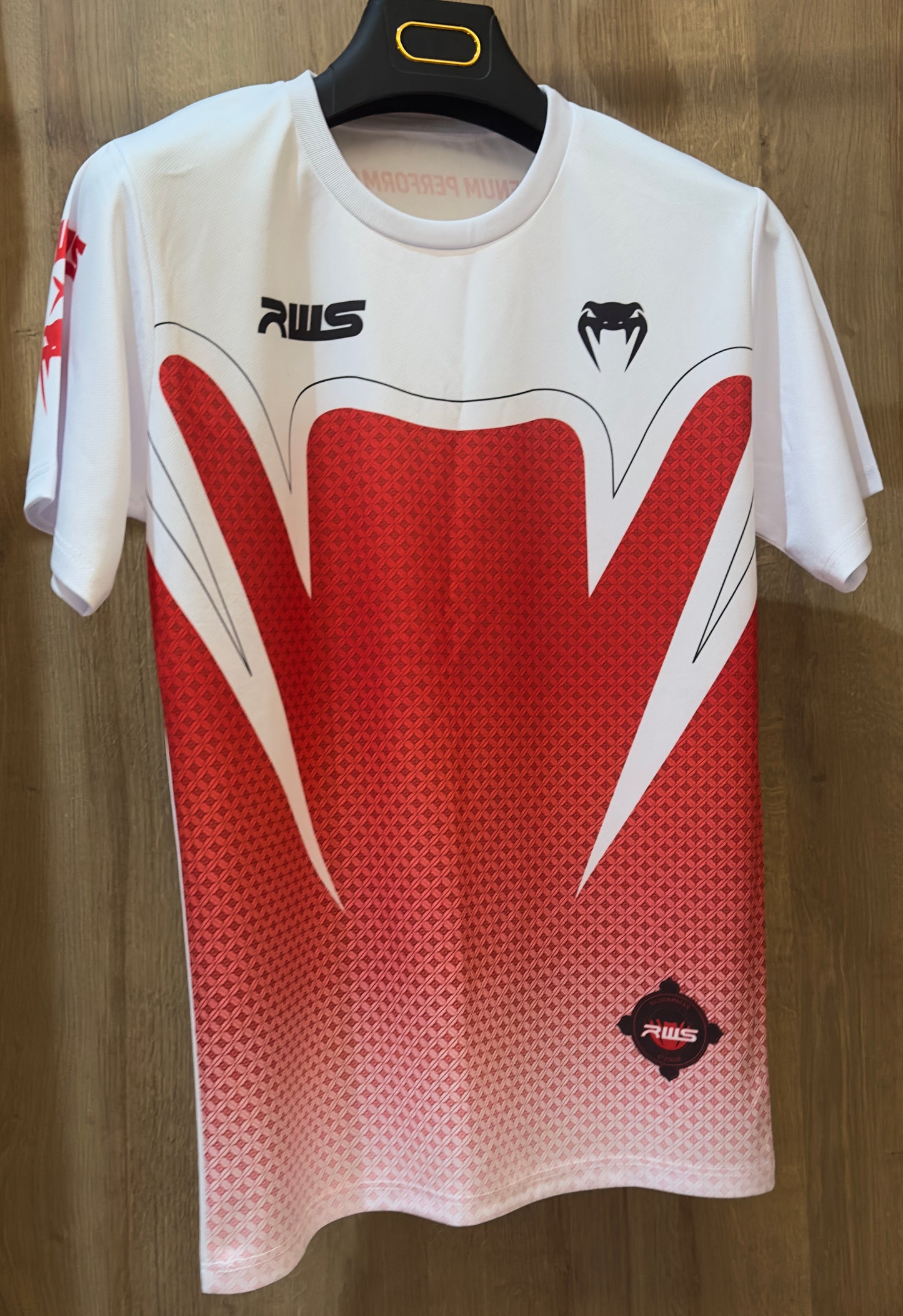 Venum Training Set – T-Shirt & Shorts (Red / White)